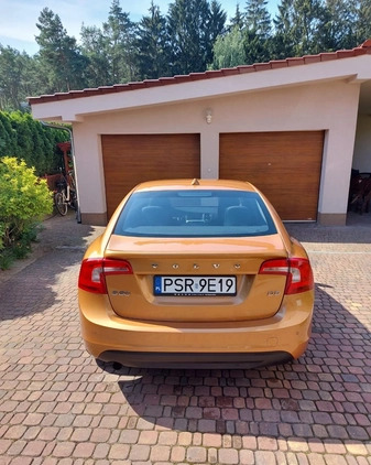 Volvo S60 cena 33100 przebieg: 272000, rok produkcji 2010 z Luboń małe 67